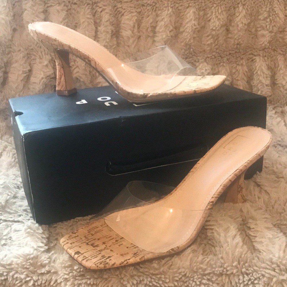 Shu Shop 7.5 Jolene Cork square toe heel. Comes with box.